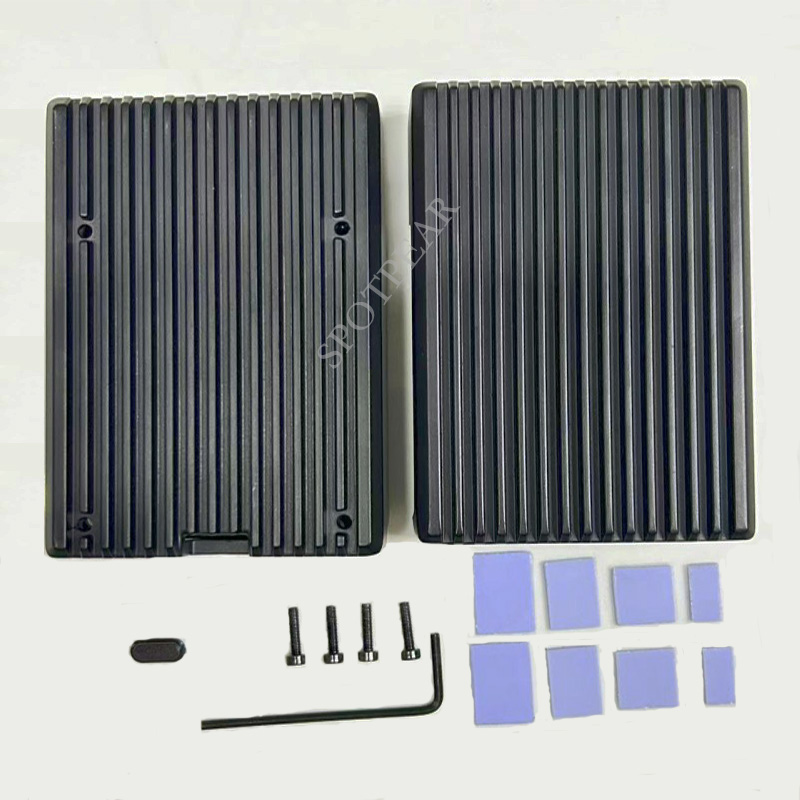 Custodia in metallo con custod - Pi 5 Case recensione e prezzo